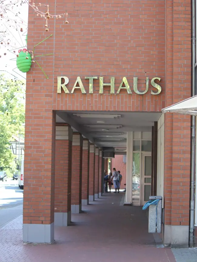 medium_Profilbuchstaben_Lichtwerbung_Rosenkranz_Rathaus.webp