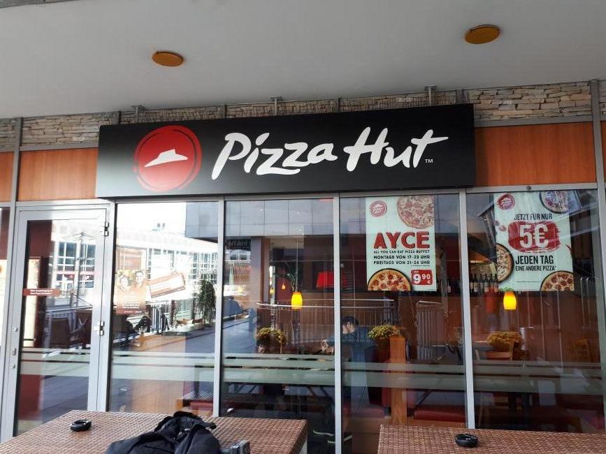 medium_Flachtransparent_Pizza__Hut_Leuchttransparent_Lichtwerbung_Rosenkranz.webp